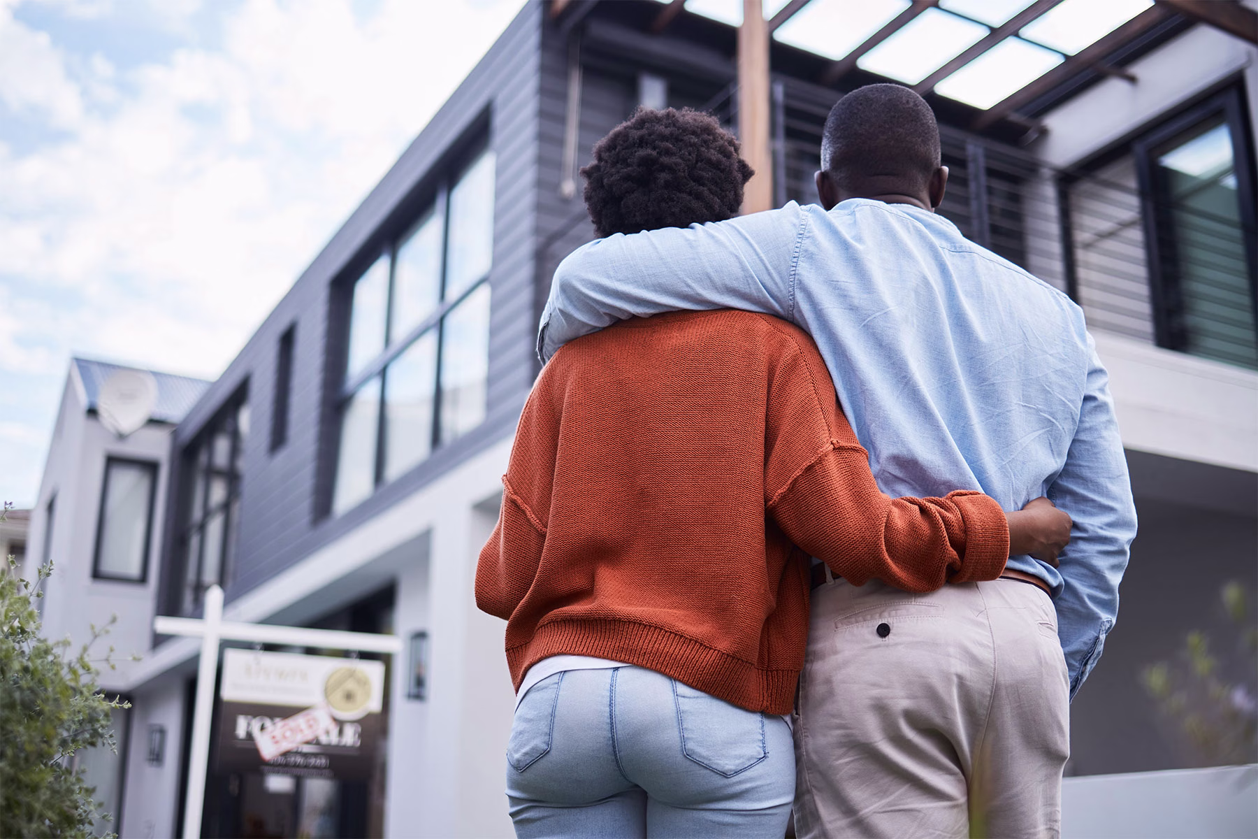 Homebuyers evaluating affordability and financing options for new construction homes in 2026